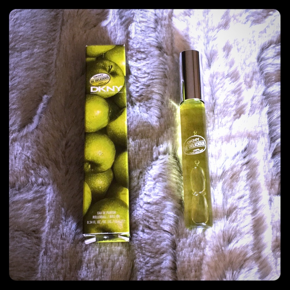 Pre-Loved DKNY roll on perfume